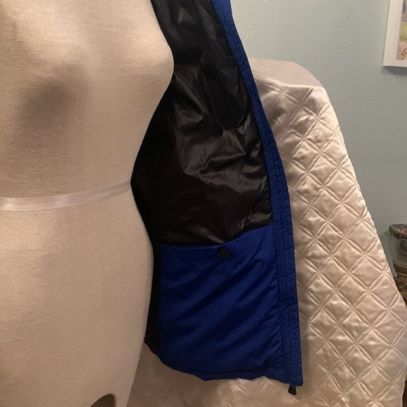 Calvin Klein navy blue and black
Women's Faux-Fur-Lined Hooded Puffer Coat - Picture 10 of 10